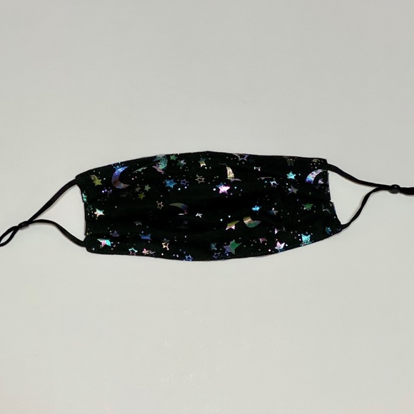 🔥3/$20🔥 Moon & Stars Pattern Mesh Face Mask - Picture 3 of 10